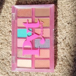 BNIB PYT BEAUTY UPCYCLE PALETTE